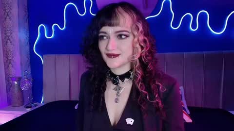 Snapshot of jeannesabatier chatting on 05.26.26 Jean online show from 05.26.26