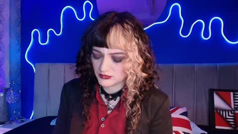 Snapshot of jeannesabatier chatting on 05.29.26 Jean online show from 05.29.26