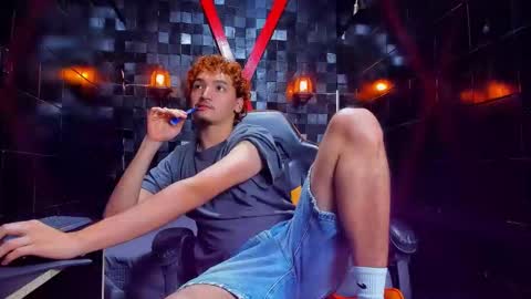 Snapshot of jeantompson chatting on 02.25.26 Juan Tompson online show from 02.25.26