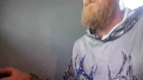 Snapshot of jeepcod87 chatting on 05.09.26 jeepcod87 online show from 05.09.26