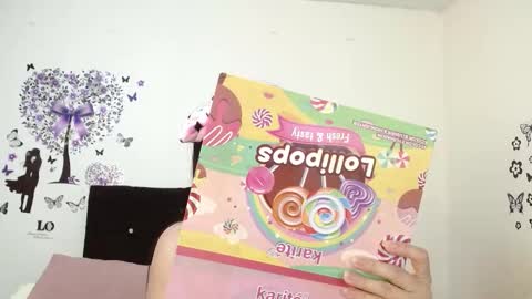 Snapshot of jeff_and_jade chatting on 11.01.25 jeff and jade online show from 11.01.25