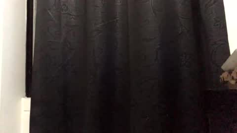 Snapshot of jehoels chatting on 04.19.26 jehoels online show from 04.19.26
