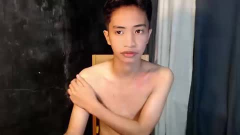 Snapshot of jel_oncamxx chatting on 12.17.25 JELicious online show from 12.17.25