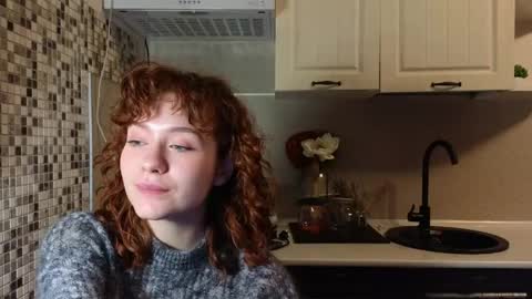 Snapshot of jelly_cherry chatting on 05.09.26 Emily online show from 05.09.26