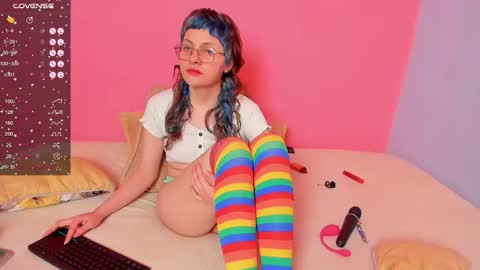 Hi Stream 800am to 200pm online show from 10.26.25