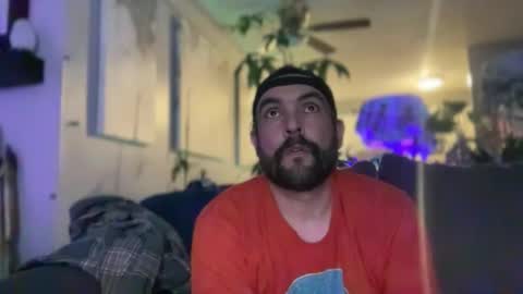 Snapshot of jellyfishfun chatting on 12.17.25 Guy Jones online show from 12.17.25