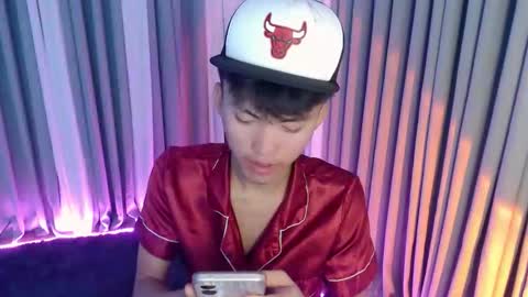 Snapshot of jemart_urnaughtboy chatting on 05.13.26 jemart_urnaughtboy online show from 05.13.26