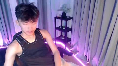 Snapshot of jemart_urnaughtboy chatting on 05.28.26 jemart_urnaughtboy online show from 05.28.26