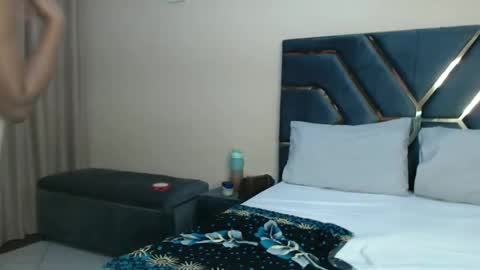 Jemmi online show from 03.10.25