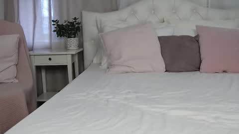 Jena  dont forget to thumbs up your rating is so important to me  online show from 02.28.25