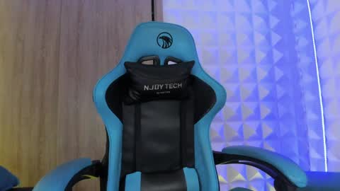 Snapshot of jendralevis chatting on 01.30.25 jendralevis online show from 01.30.25