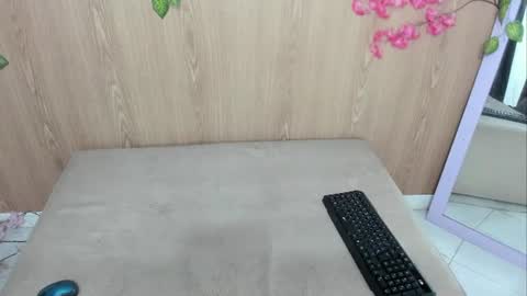 Snapshot of jenelotizz06 chatting on 06.16.26 Jenelotizz online show from 06.16.26