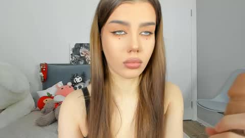 Dolly online show from 02.08.25