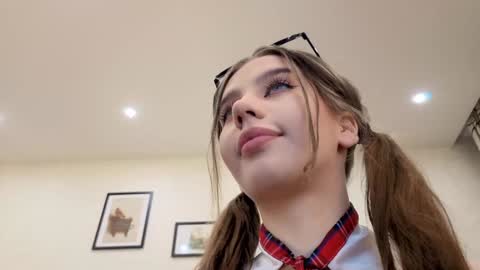 Dolly online show from 11.07.25