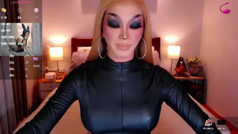 Queen Jenifer online show from 01.29.25