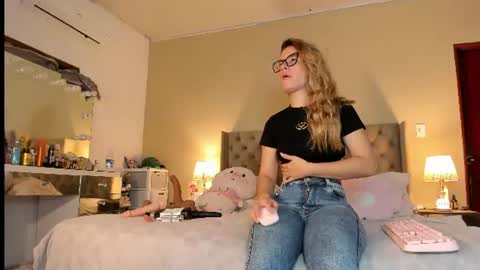 Snapshot of jenna1_ chatting on 07.12.26 JENNA online show from 07.12.26