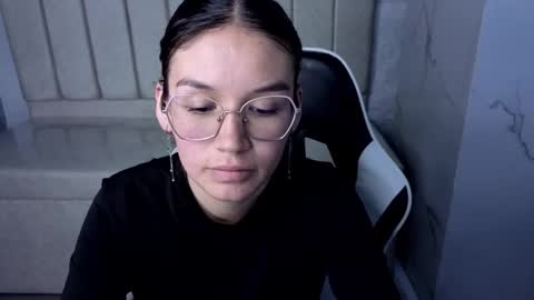 Snapshot of jenna_tx chatting on 10.16.25 Online 800 to 1400 online show from 10.16.25