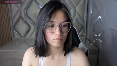 Snapshot of jenna_tx chatting on 10.24.25 Online 800 to 1400 online show from 10.24.25