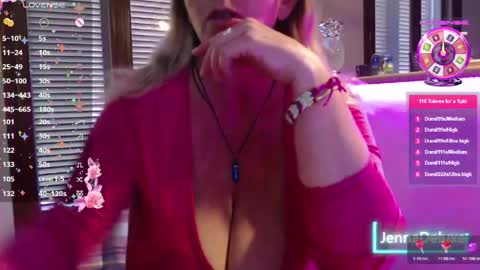 Snapshot of jennadeluxe chatting on 05.04.26 Jenna online show from 05.04.26