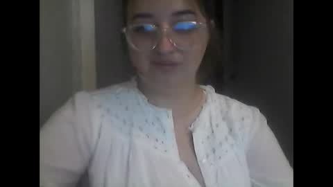 Snapshot of jennaldirl chatting on 10.20.25 JennalDirl online show from 10.20.25