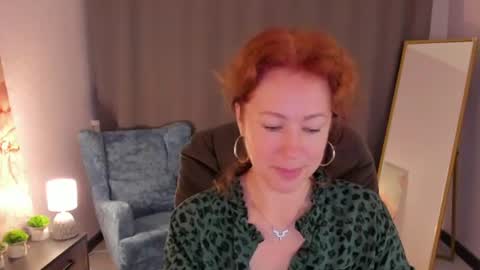 Snapshot of jennali1 chatting on 06.12.26 Jenna online show from 06.12.26