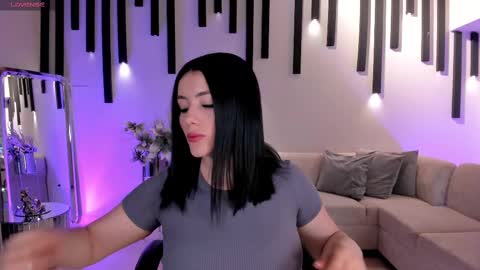 Snapshot of jennaolson chatting on 02.19.25 Jenna Olson online show from 02.19.25