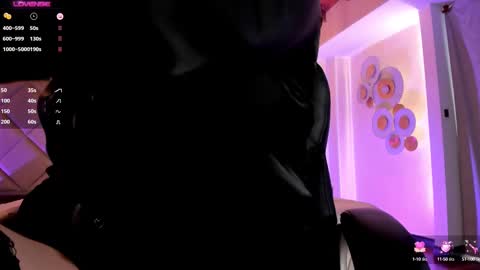 Snapshot of jennaolson chatting on 03.04.25 Jenna Olson online show from 03.04.25