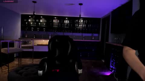 Jenna Olson  online show from 12.05.25