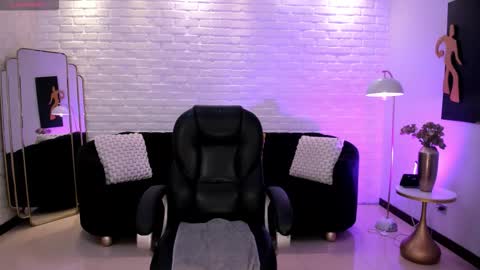 Jenna Olson  online show from 02.07.26