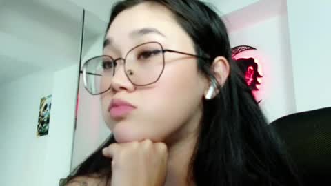 Snapshot of jennatyan chatting on 12.06.24 JENNA online show from 12.06.24
