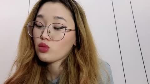 Snapshot of jennatyan chatting on 01.17.26 JENNA online show from 01.17.26