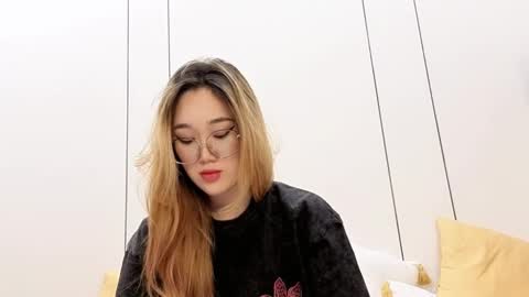 Snapshot of jennatyan chatting on 02.05.26 JENNA online show from 02.05.26