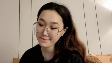 Snapshot of jennatyan chatting on 06.19.26 JENNA online show from 06.19.26