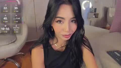 Jenner online show from 03.04.26