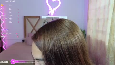 Snapshot of jenner_tay chatting on 01.28.25 jenner online show from 01.28.25