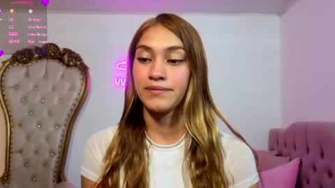 Snapshot of jenner_tay chatting on 06.17.26 jenner online show from 06.17.26