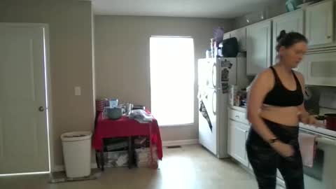 Jennibean6996 online show from 12.24.24