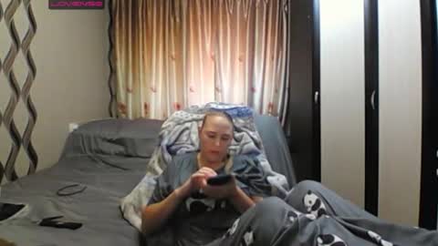Snapshot of jennideep chatting on 06.09.26 JenniDeep online show from 06.09.26