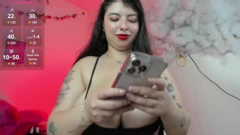 Snapshot of jennie_boobs_ chatting on 02.21.25  Jennie   online show from 02.21.25