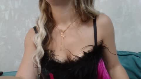 Jennifer online show from 12.14.24