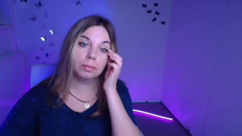 Snapshot of jennifer_moree chatting on 09.28.25 Jennifer online show from 09.28.25
