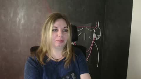 Snapshot of jennifer_moree chatting on 10.02.25 Jennifer online show from 10.02.25