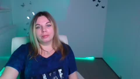 Snapshot of jennifer_moree chatting on 10.03.25 Jennifer online show from 10.03.25