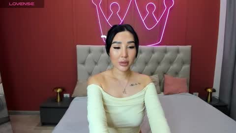 Jennifer online show from 11.27.25