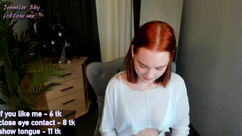 Snapshot of jennifer_shy_ chatting on 12.13.24 Jennifer online show from 12.13.24