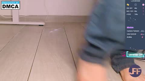 Jenny online show from 11.03.25