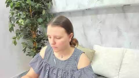 Snapshot of jenny_jimmy chatting on 06.16.26 Jenny online show from 06.16.26