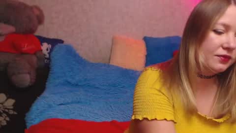 Snapshot of jenny_oliviawow chatting on 11.28.25 All the most interesting in private. my room for my smile online show from 11.28.25