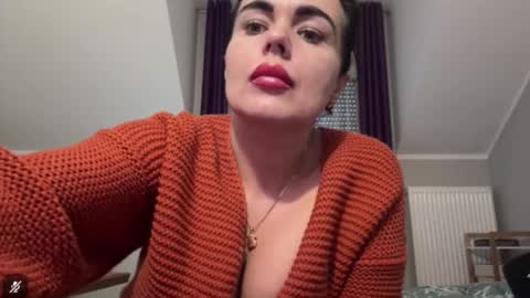 Jenny online show from 12.05.25