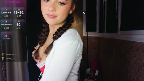 Snapshot of jenny_rosex chatting on 12.28.24 Jenny online show from 12.28.24